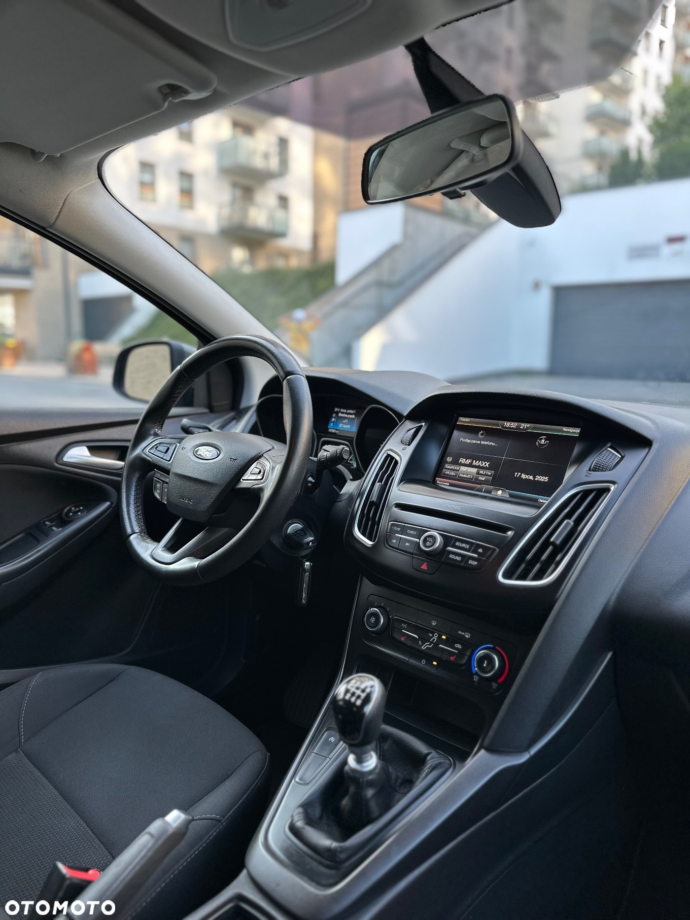 Ford Focus 1.0 EcoBoost Trend - 37