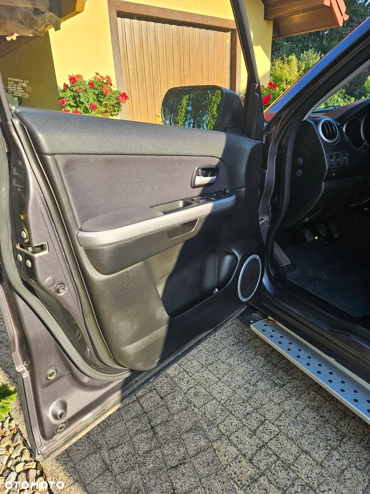 Suzuki Grand Vitara 2.4 Premium EU5 - 11