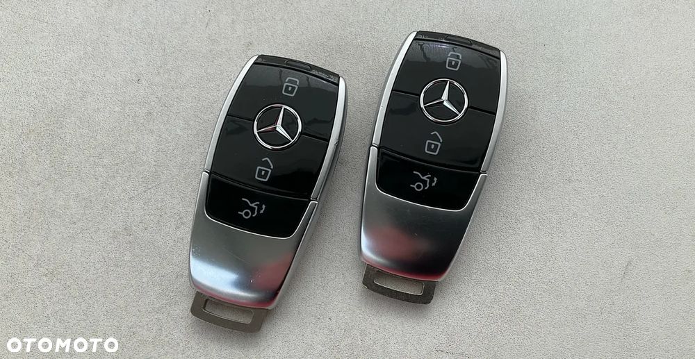 Mercedes-Benz Klasa E 300 de PHEV 4-Matic Avantgarde 9G-Tronic - 11