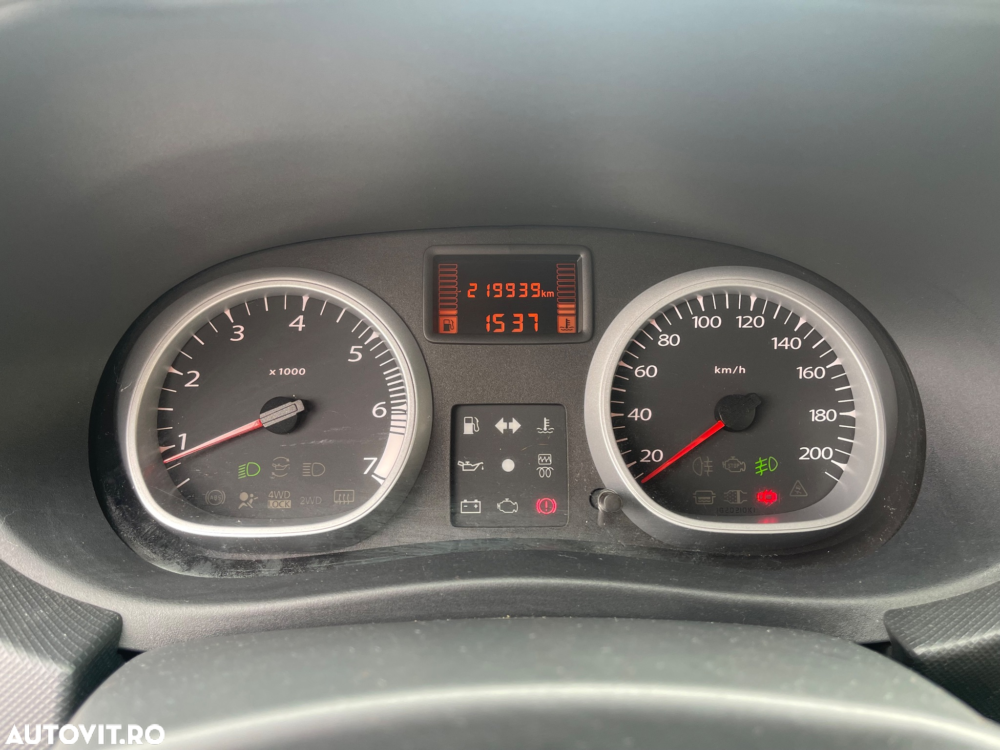 Dacia Duster 1.5 dCi 4x4 Laureate - 11