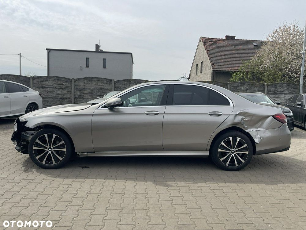Mercedes-Benz Klasa E - 2