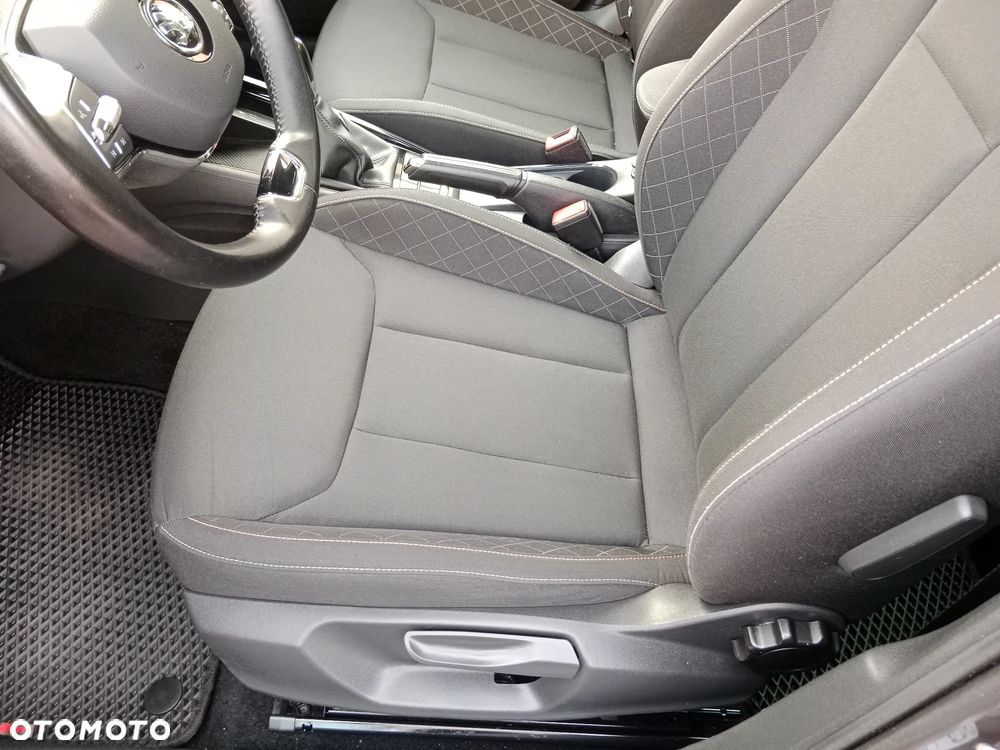 Skoda Kamiq 1.0 TSI Style DSG - 14