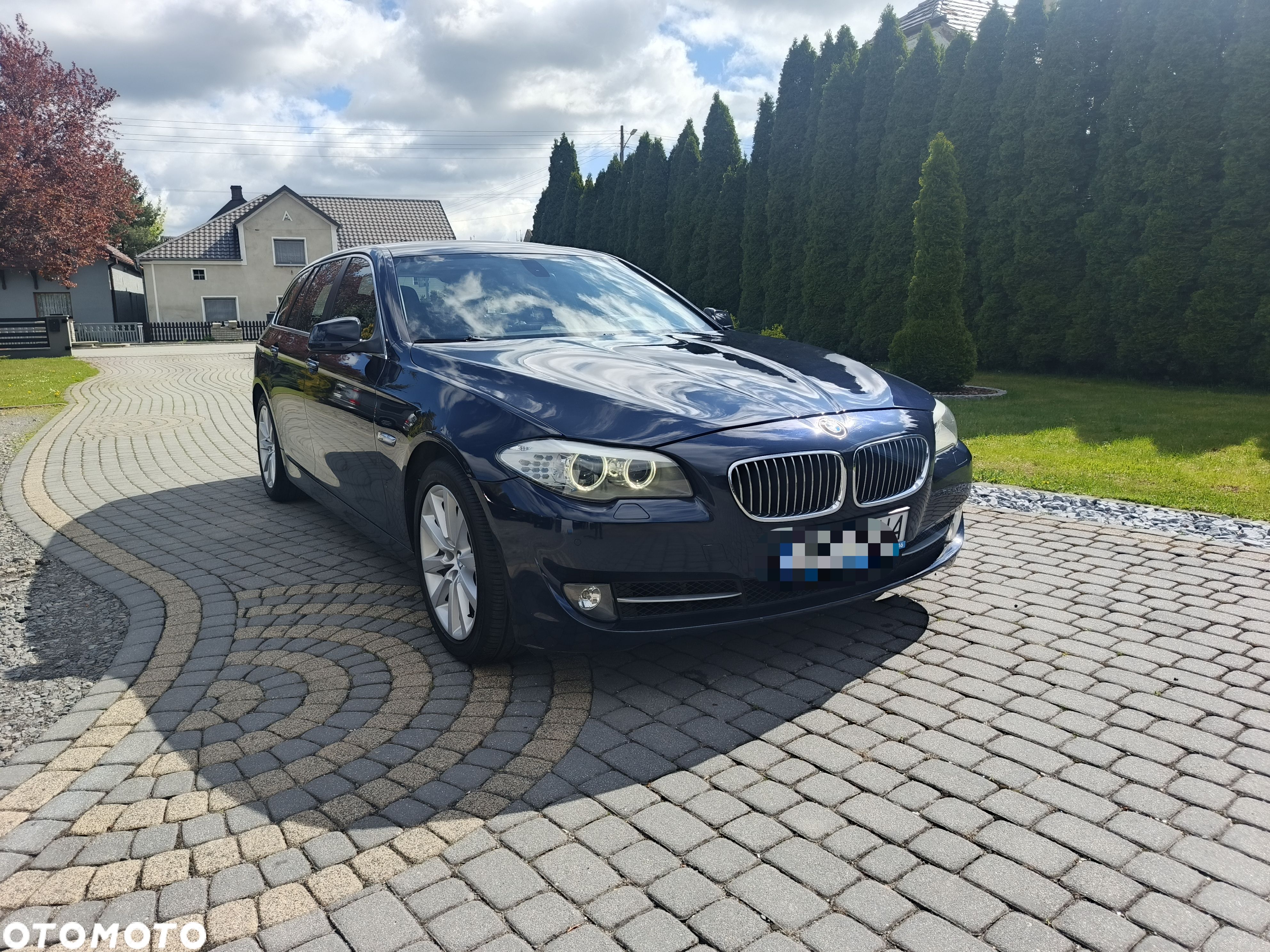 BMW Seria 5 535i Touring Sport-Aut - 1