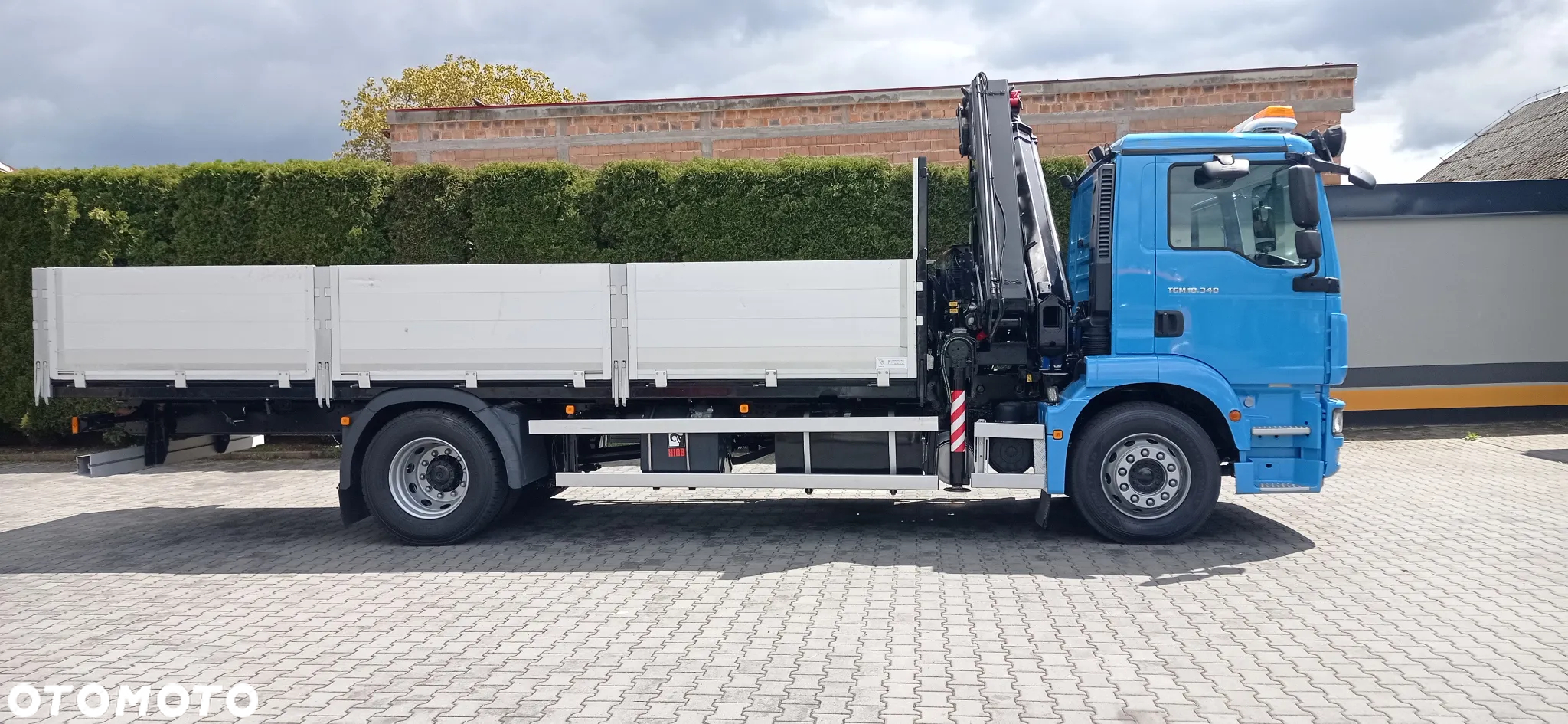 MAN TGM 18.340 4x2 HDS HIAB 144 E-5 - 8