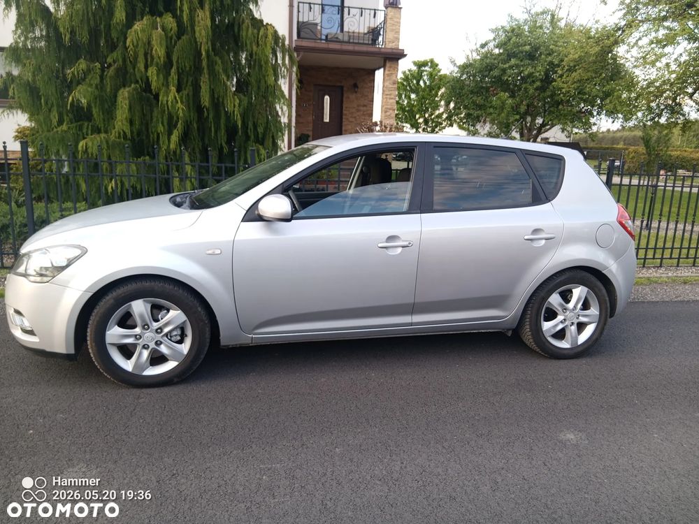 Kia Ceed 1.6 CRDi LX - 7