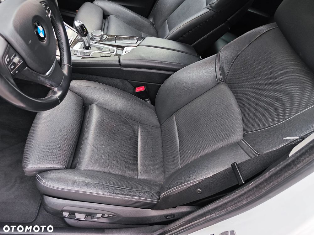 BMW Seria 5 520d xDrive Luxury Line - 19
