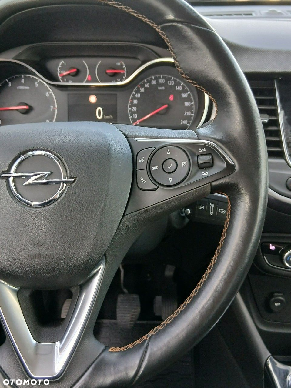 Opel Crossland X - 24