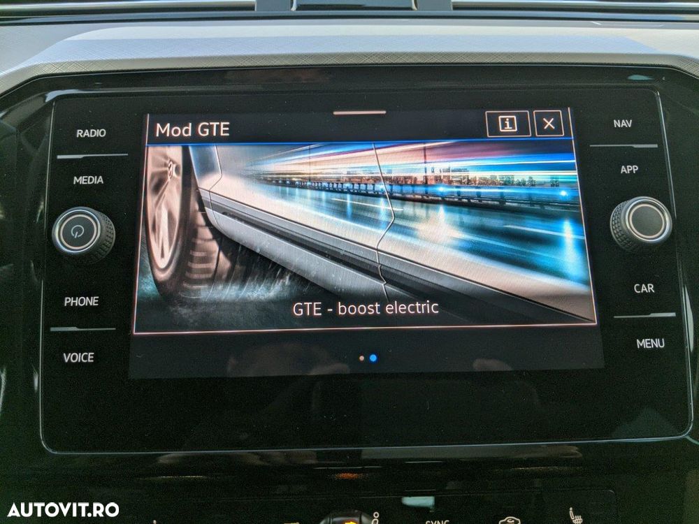 Volkswagen Passat - 14