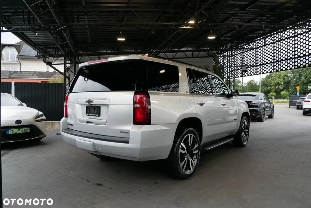 Chevrolet Tahoe - 2