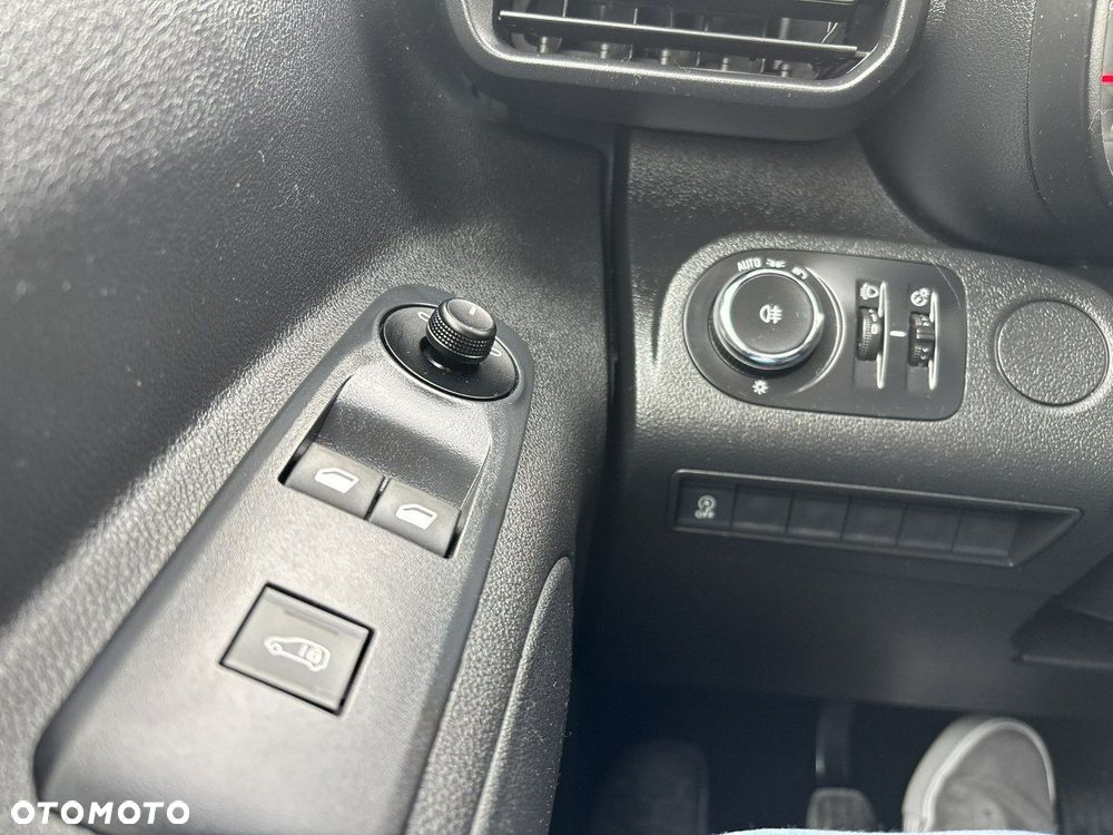 Opel Combo - 19