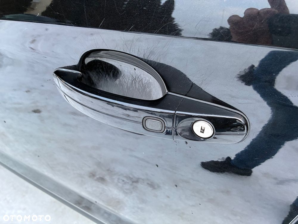 Ford Kuga 2.0 TDCi 2x4 Titanium - 17