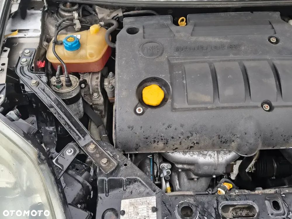 Fiat Bravo 1.9 Multijet Estiva Blue&Me - 17