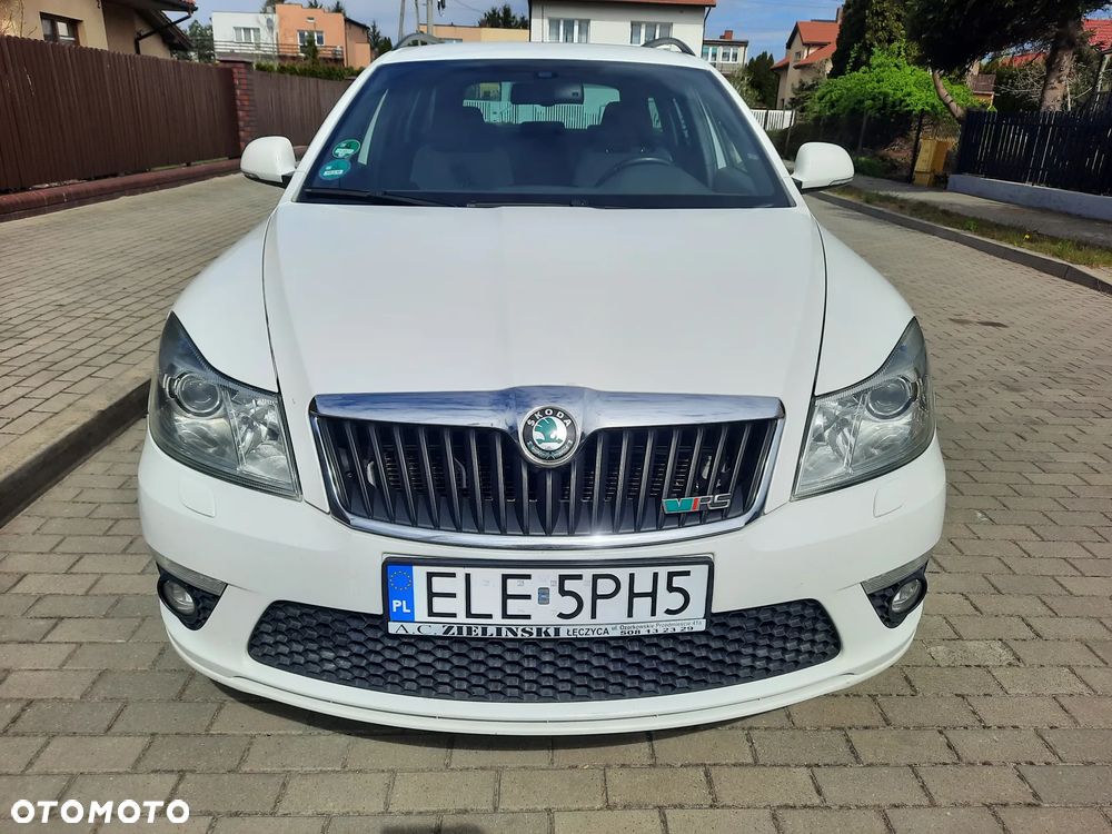 Skoda Octavia 2.0 TDI CR DPF RS - 2