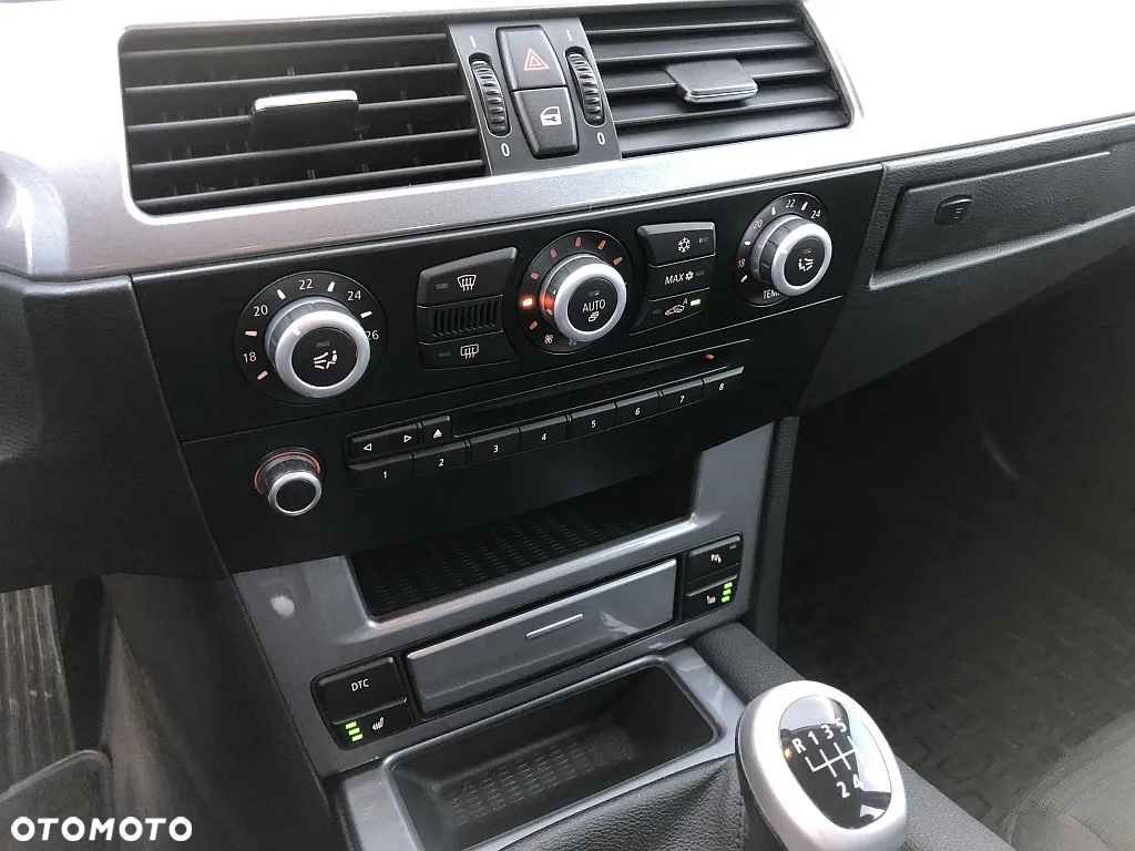 BMW Seria 5 523i - 15