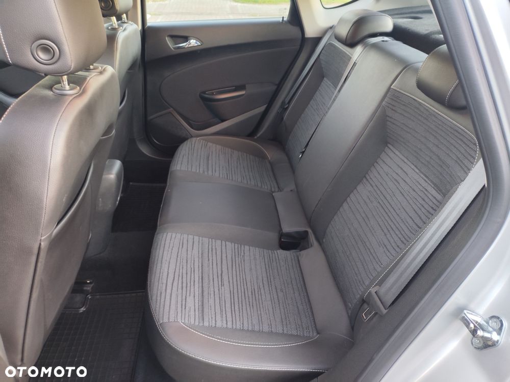 Opel Astra 1.4 T Active EU6 - 14