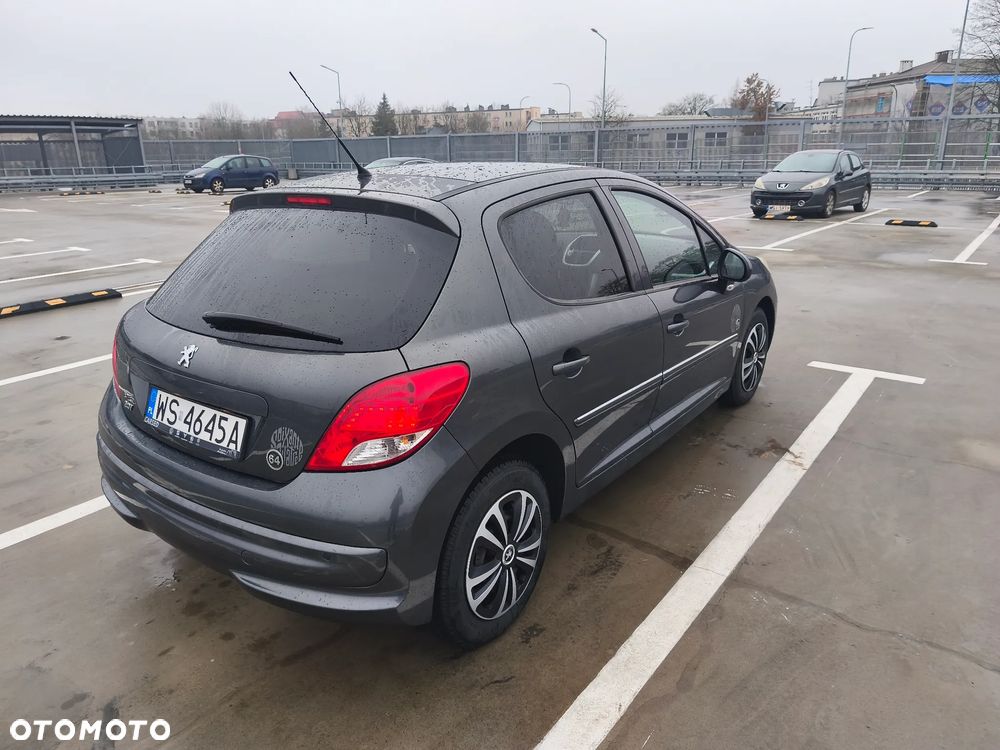 Peugeot 207 - 4