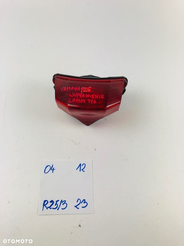 Yamaha FZ6 lampa tył tylna wypełnienie lampy