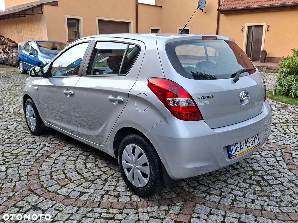 Hyundai i20 1.2 UEFA EURO 2012 Edition - 2