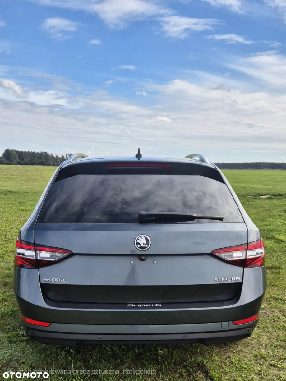 Skoda Superb 2.0 TDI 4x4 DSG Style - 9