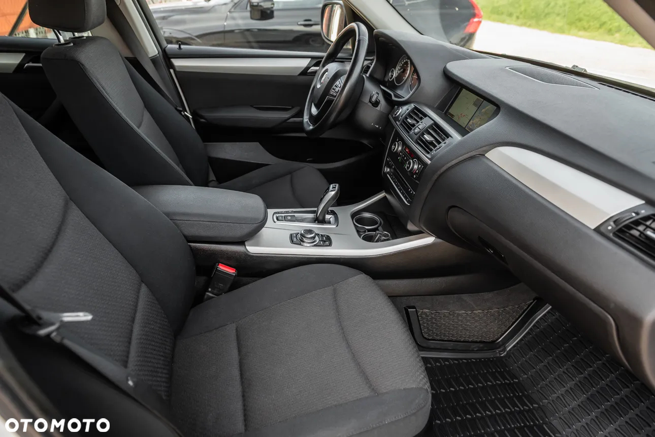 BMW X3 xDrive20d - 28