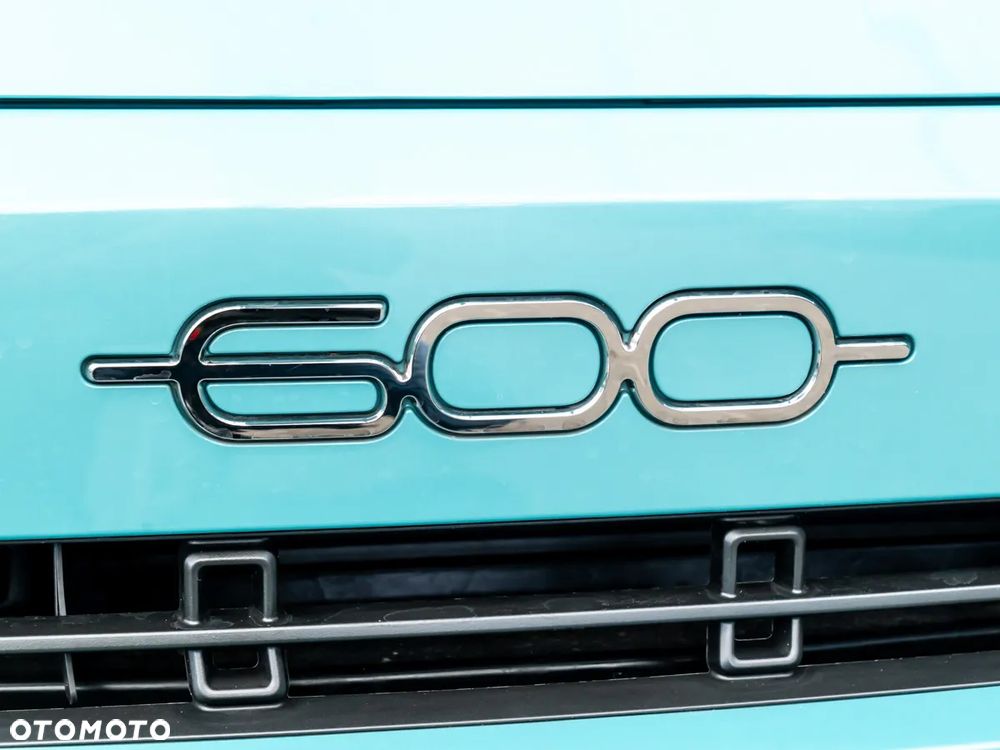 Fiat 600 1.2 Turbo Hybrid eDCT - 12