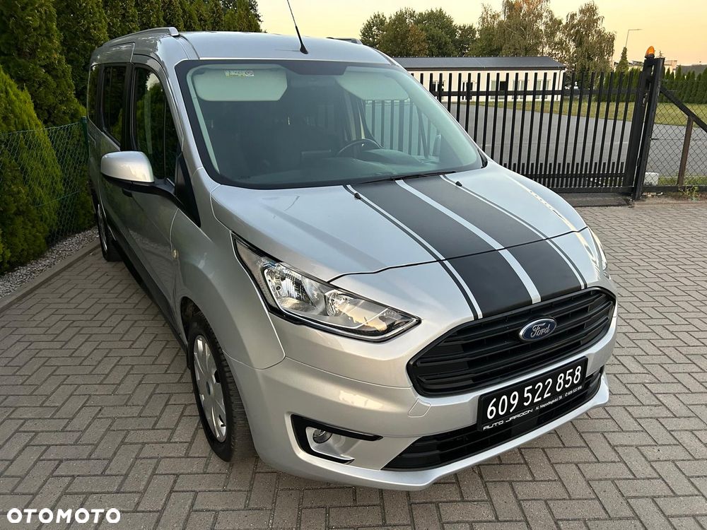 Ford Tourneo Connect Grand - 29