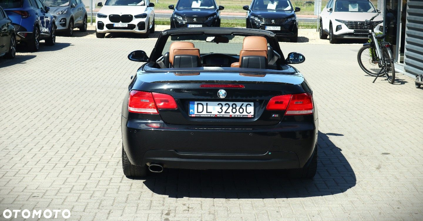 BMW Seria 3 320i Cabrio - 6