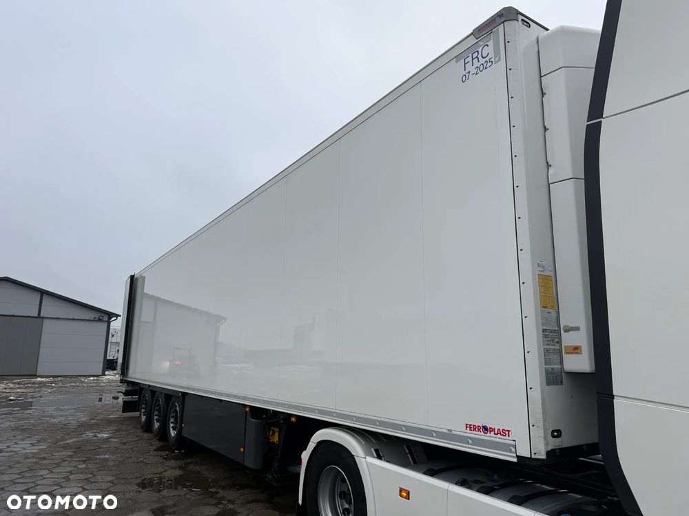 Schmitz Cargobull - 1