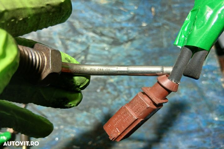 Senzor temperatura gaze de evacuare 04L906088CH 04L906088CH Skoda Fab - 2