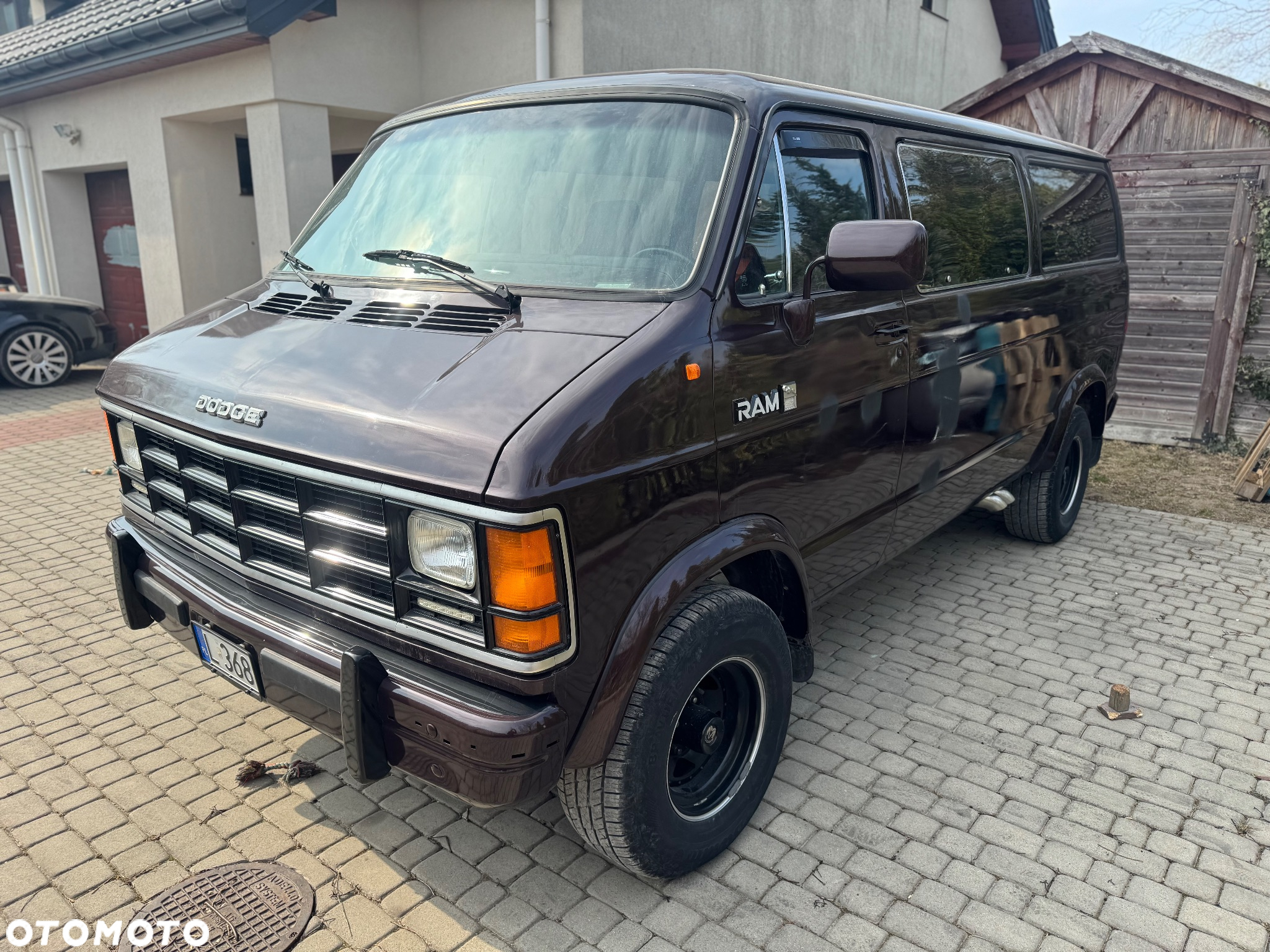 Dodge Inny - 3
