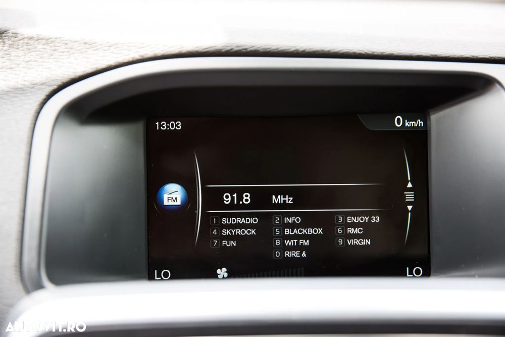 Volvo V60 D2 Geartronic Kinetic - 39