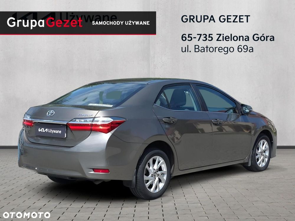 Toyota Corolla - 5