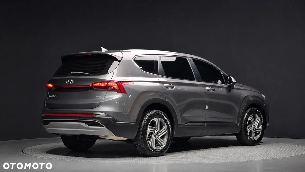 Hyundai Santa Fe - 3