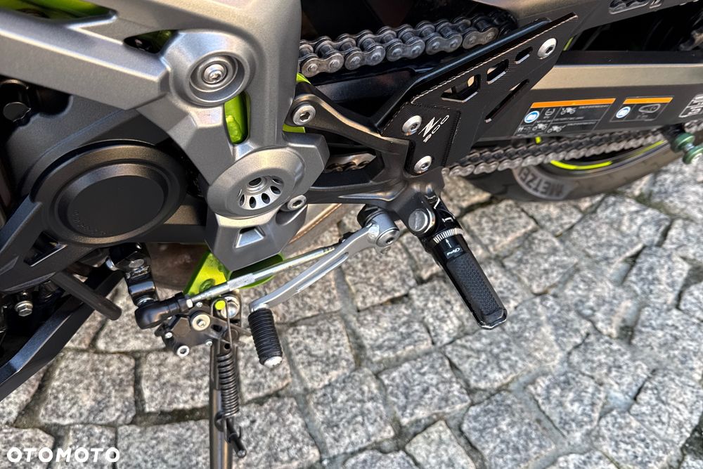 Kawasaki Z 900 - 24