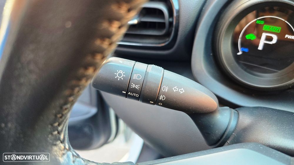 Toyota Yaris 1.5 HDF Exclusive - 25