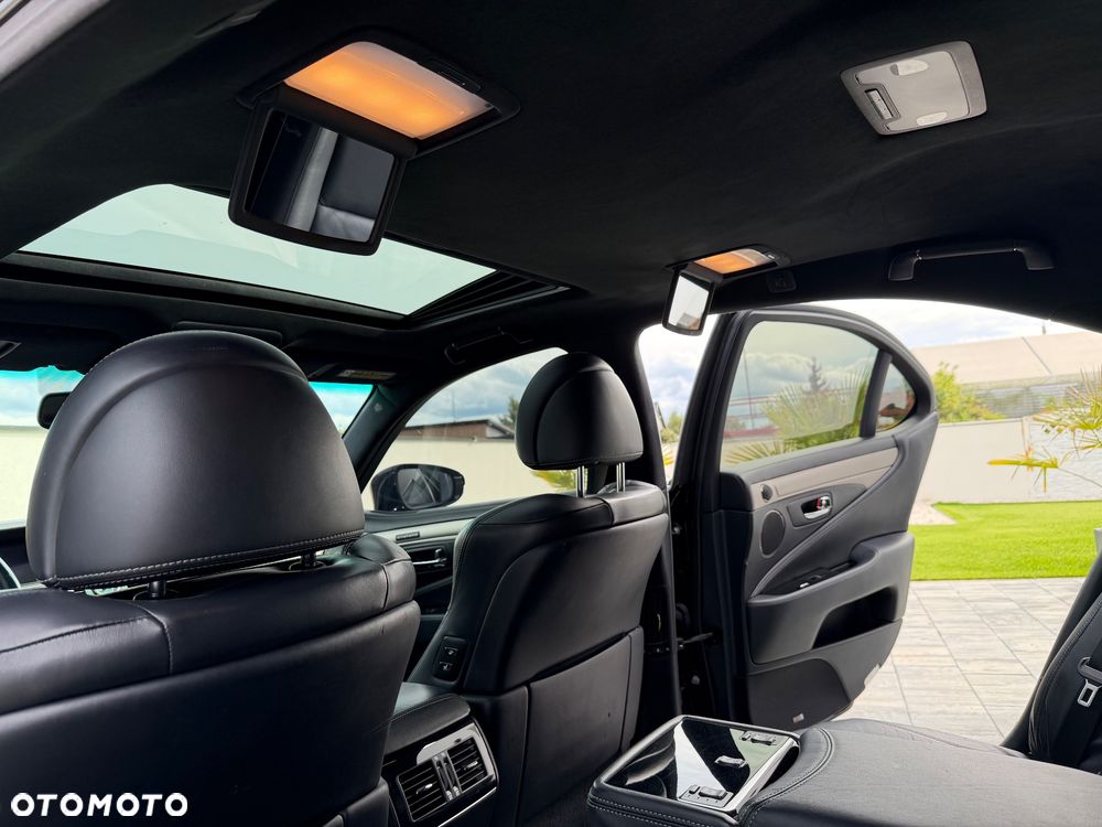Lexus LS 460 F Sport - 10