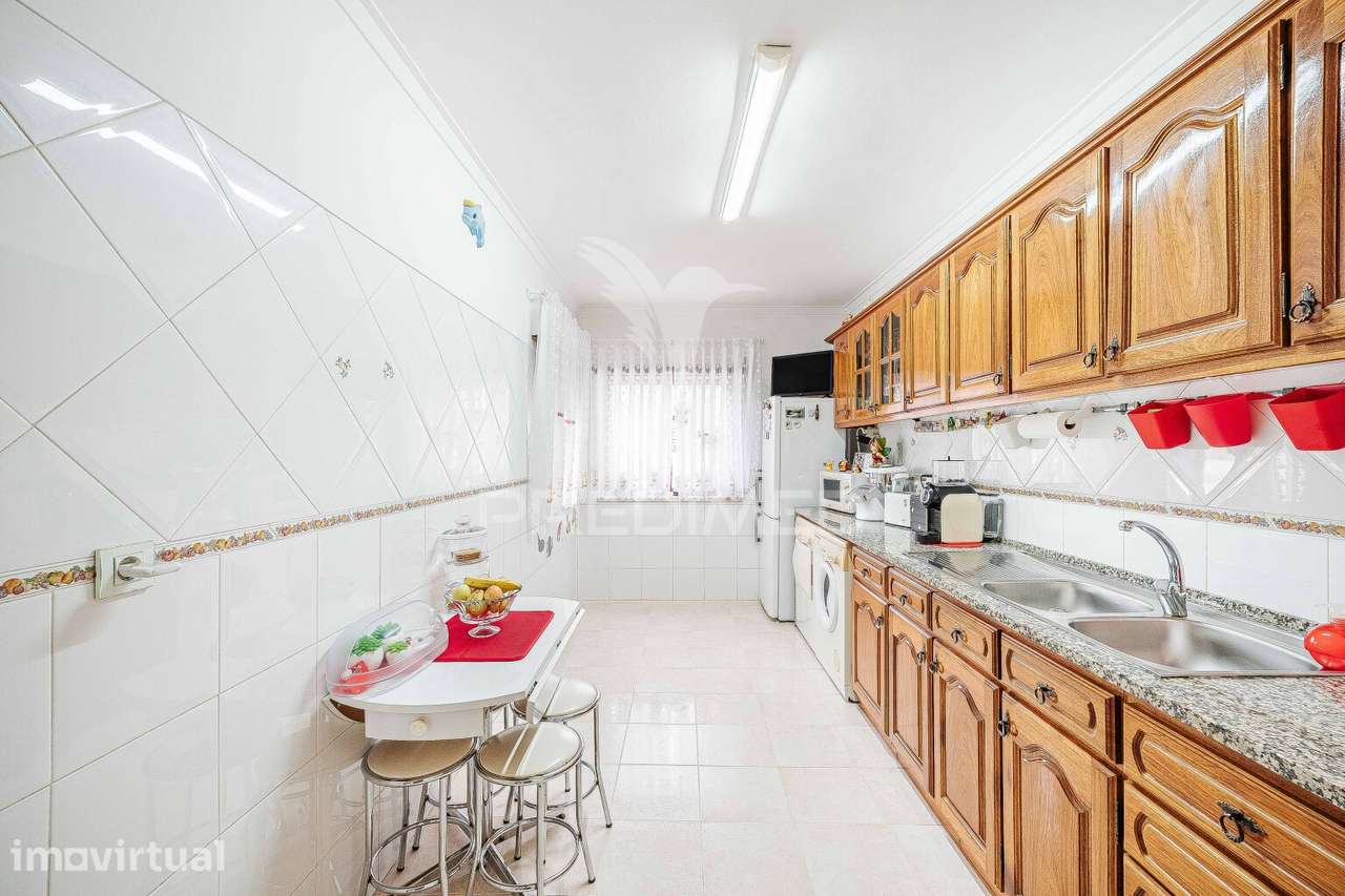 BAIXA DE PREÇO - Apartamento T2 C/garagem em Agualva-Cacém – Oportu... - Grande imagem: 5/24