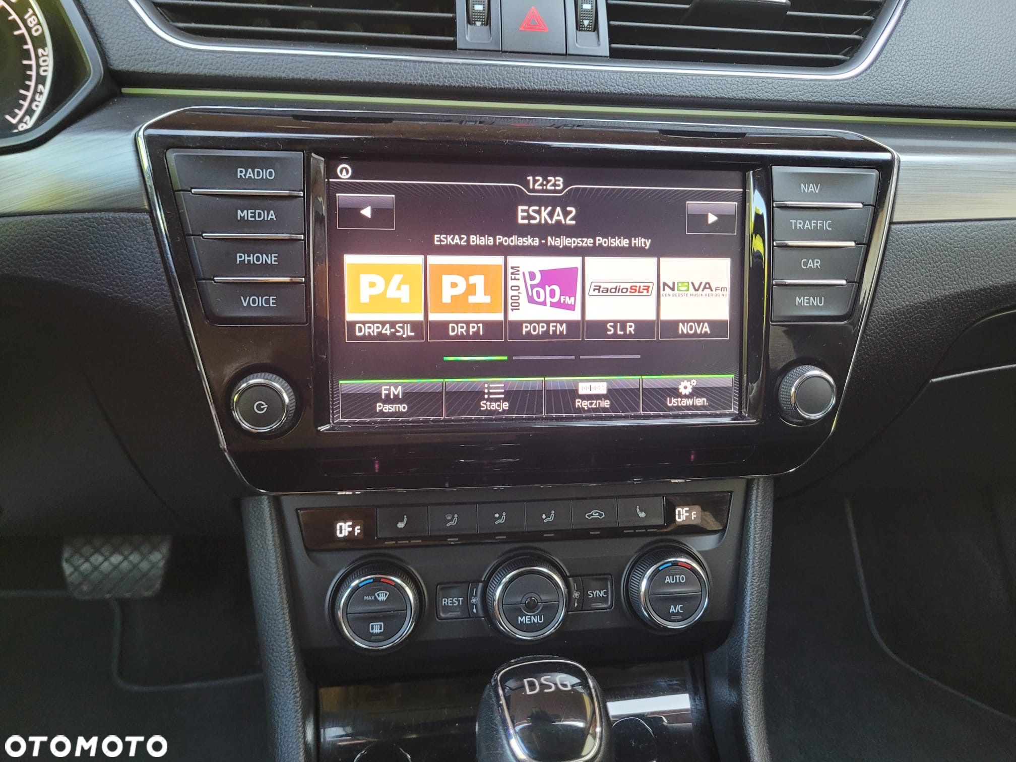 Skoda Superb 2.0 TDI DSG Premium Edition - 31