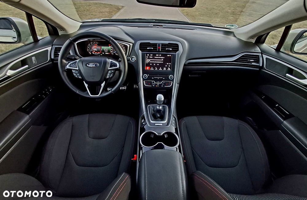 Ford Mondeo 2.0 EcoBlue ST-Line - 24