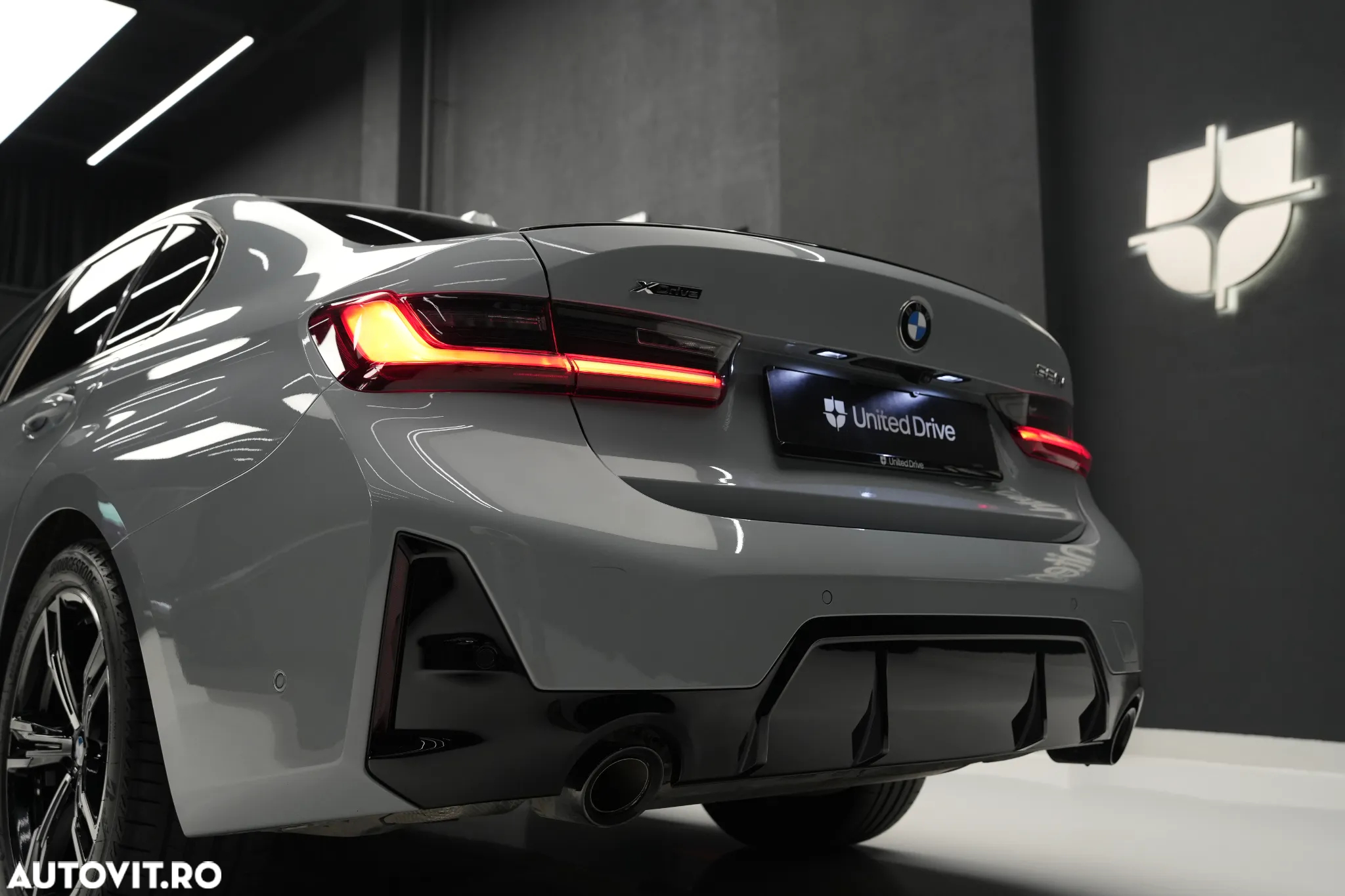 BMW Seria 3 320i xDrive AT - 30