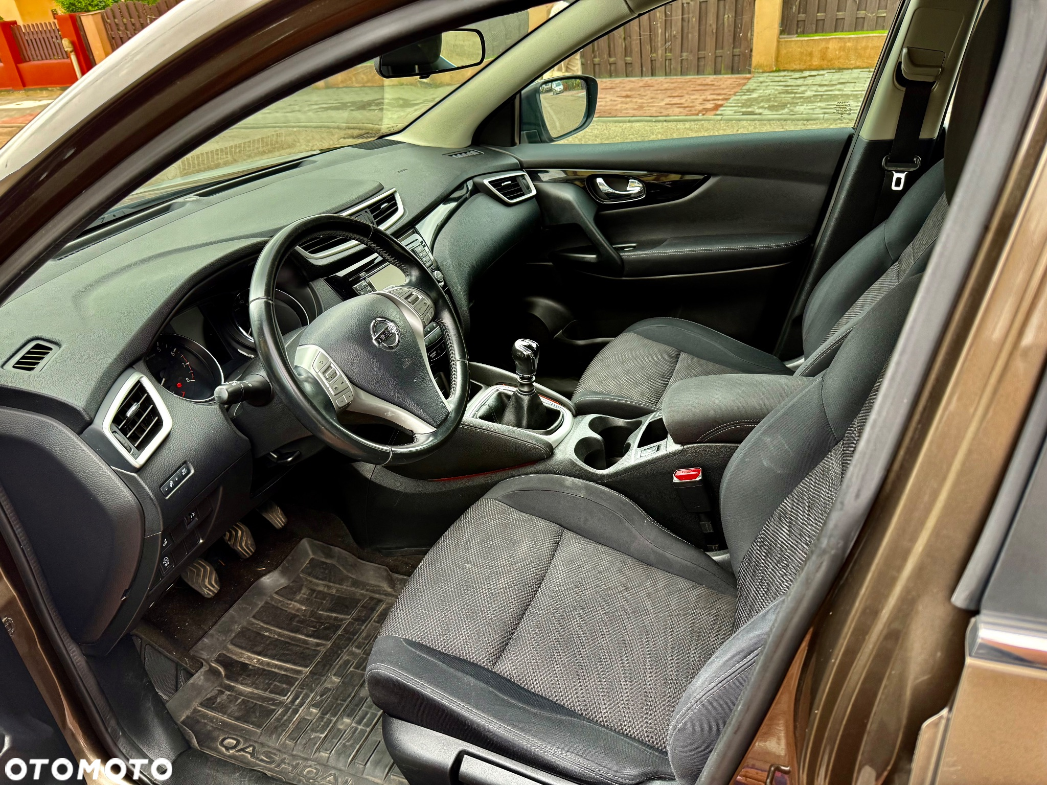 Nissan Qashqai 1.2 DIG-T Visia - 8