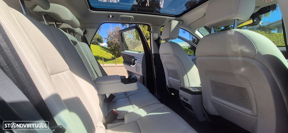 Land Rover Discovery Sport 2.0 eD4 HSE - 28