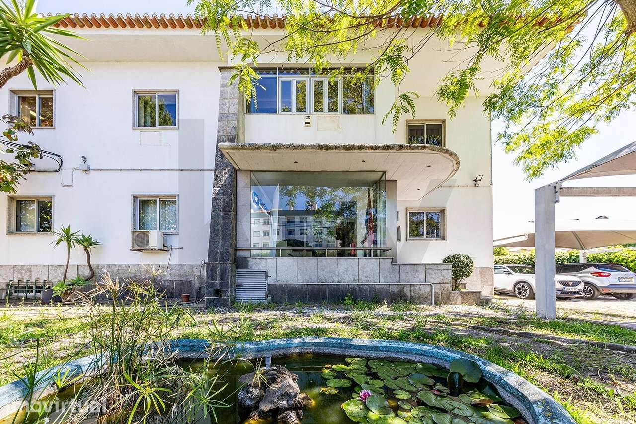 Oportunidade única em Alfragide | COMPLEXO IMOBILIÁRIO COM 2.410 m2 | - Grande imagem: 3/38