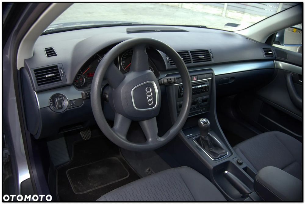 Audi A4 Limousine - 23