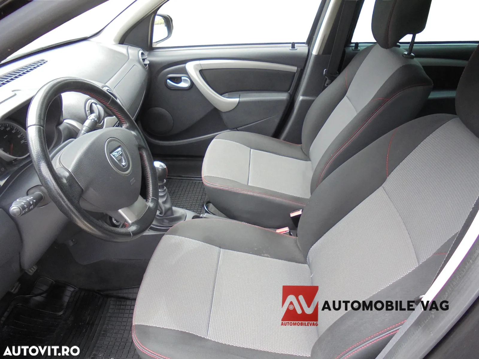 Dacia Duster 1.5 dCi 4x4 Laureate - 19