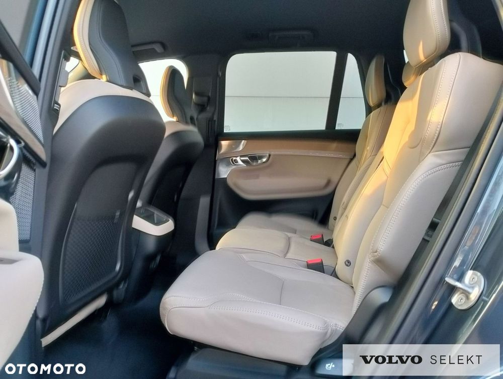 Volvo XC 90 - 12