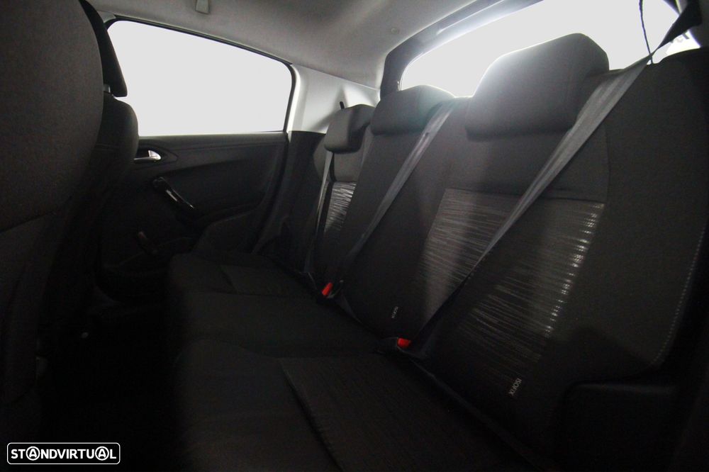Peugeot 208 1.6 e-HDi Active - 12