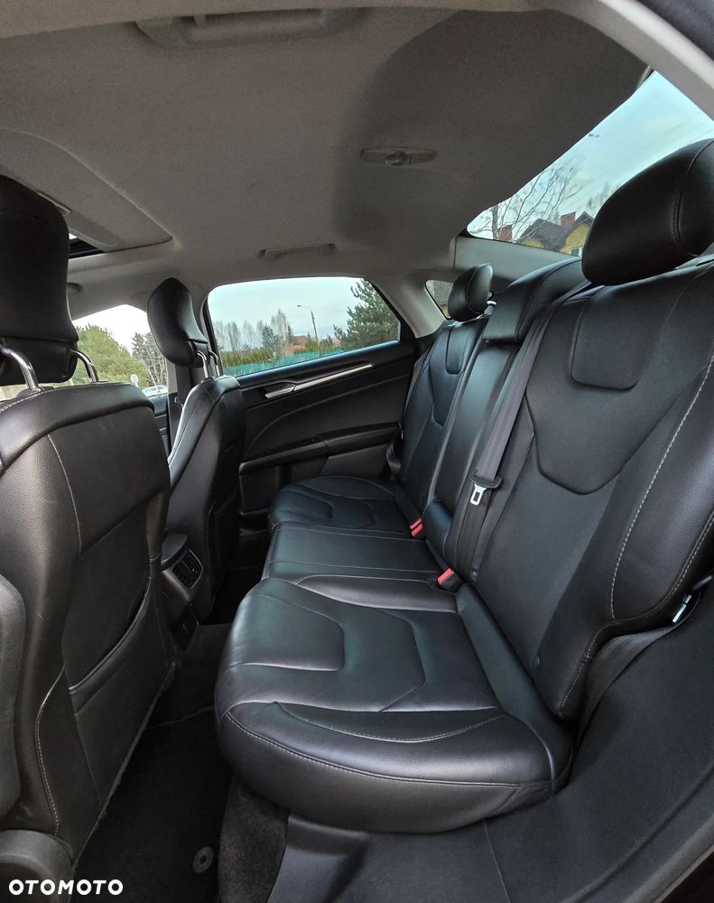 Ford Fusion - 20