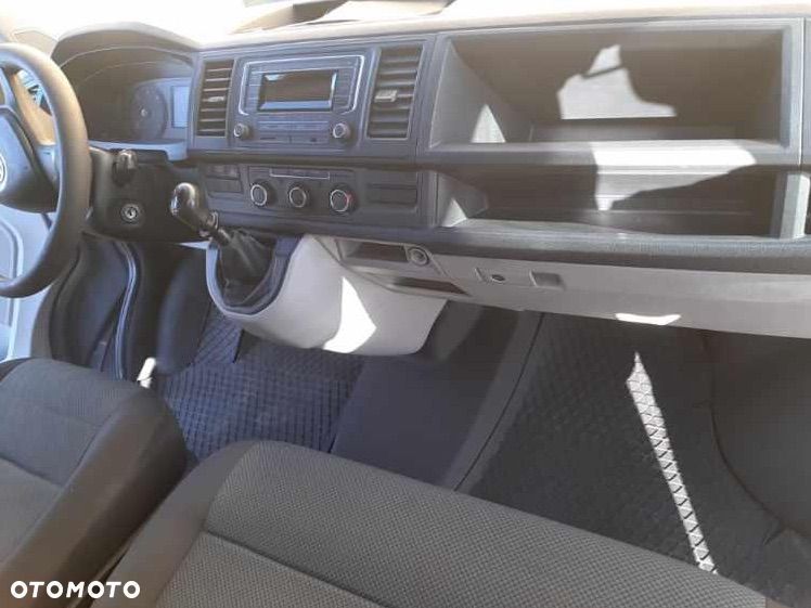 Volkswagen Transporter - 8