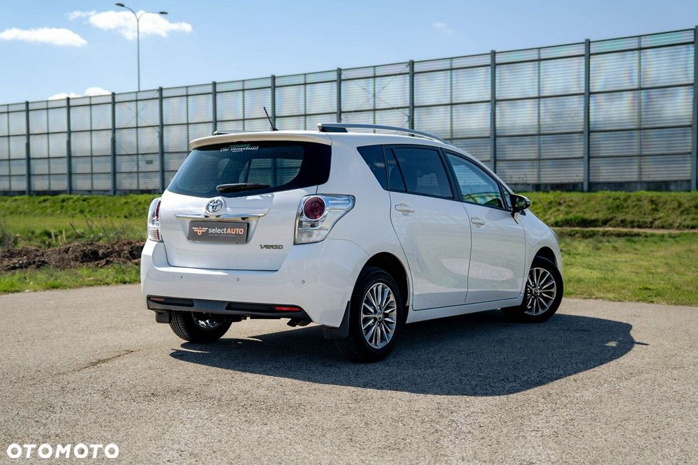 Toyota Verso - 7